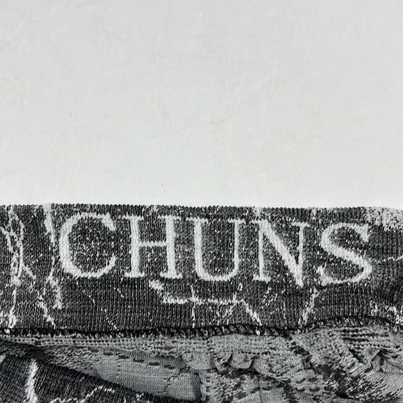 CHUNS stretchy fashion leggings.  Bundle and save.  One size fits most. - Picture 13 of 14